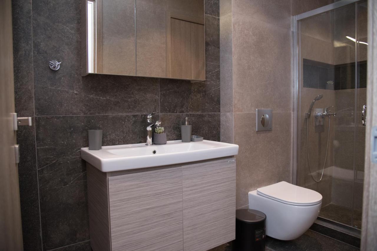 Loutraki Hidden Gem V Apartment Bagian luar foto