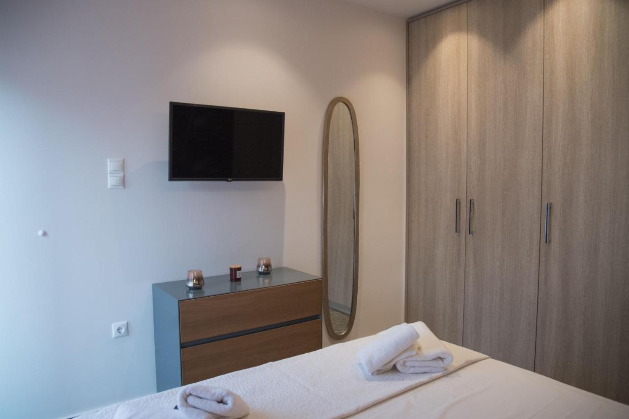 Loutraki Hidden Gem V Apartment Bagian luar foto
